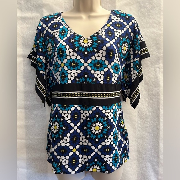 Style & Company Blue and White Graphic Flutter Sleeve tunic Blouse Sz-PM.  M14 - Picture 1 of 10